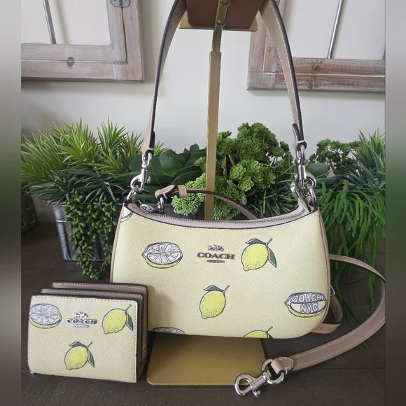 Coach Teri Shoulder Bag/Crossbody Lemon Print Coated Canvas With Matching Wallet - Picture 3 of 15